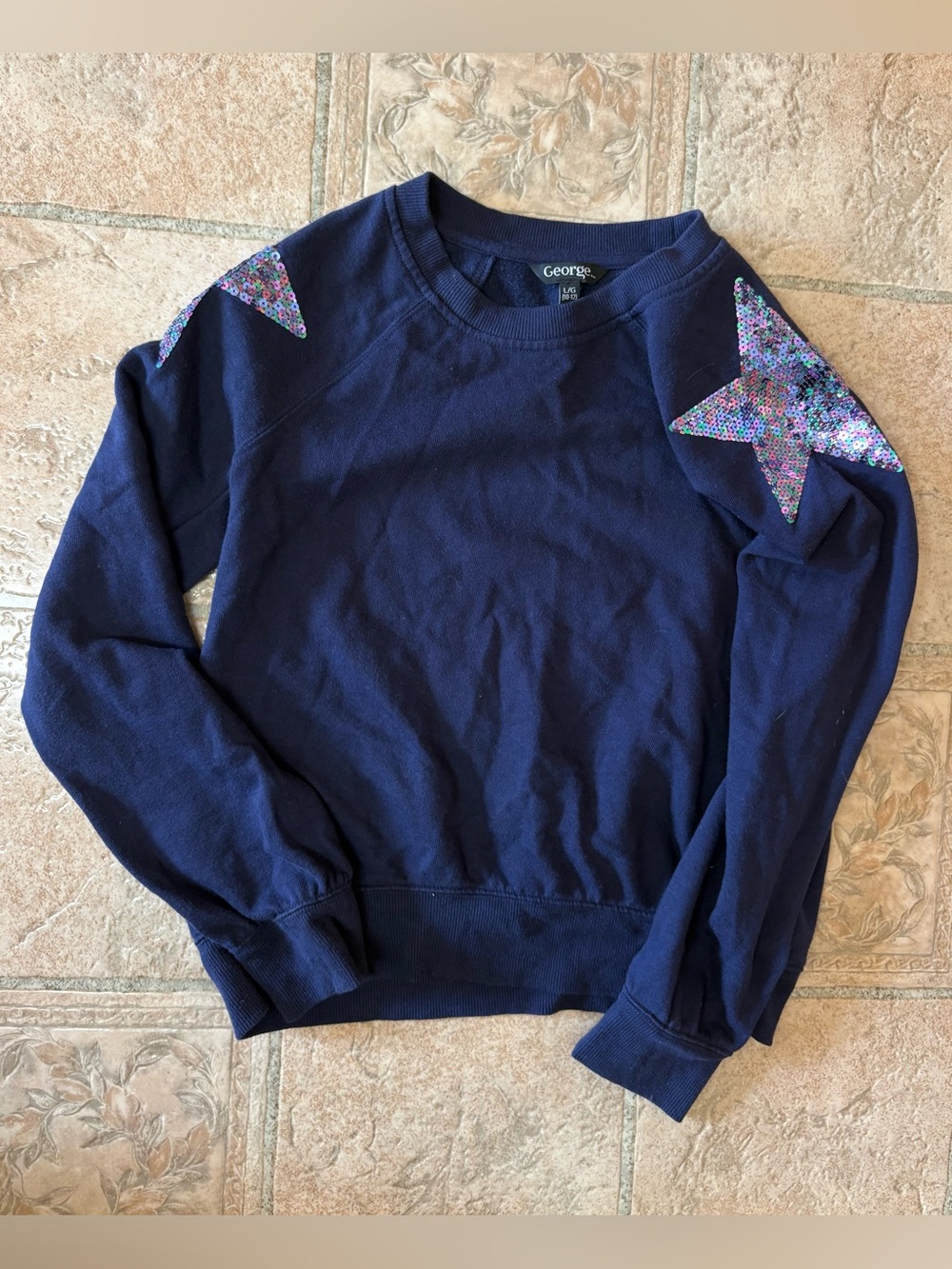 Sweatshirt